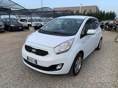 Usata Kia Venga Active 90 CV (66 kW) 2014 Bianco Utilitaria