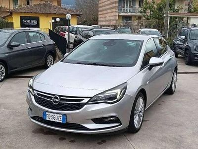 Usata Opel Astra Innovation 110 CV (80 kW) 2016 Argento Berlina