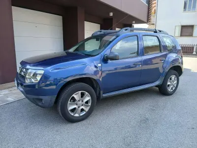 Usata Dacia Duster Lauréate 114 CV (83 kW) 2018 Blu/azzurro SUV
