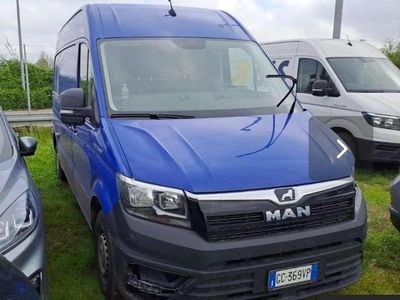 Usata MAN TGE 140 CV (102 kW) 2020 Blu/azzurro Furgone
