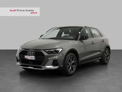 Usado Audi A1 Admired 110 CV (80 kW) 2023 Gris SUV
