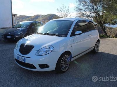 Usata Lancia Ypsilon 90 CV (66 kW) 2009 Bianco Utilitaria