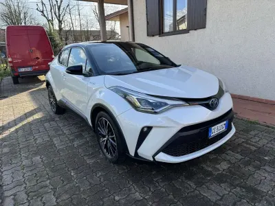 Usata Toyota C-HR Lounge 98 CV (72 kW) 2020 SUV