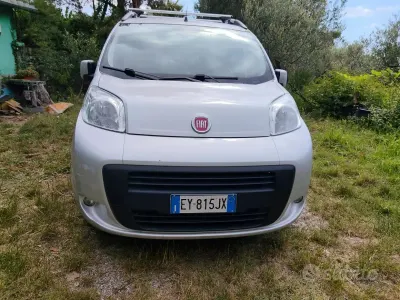 Usata Fiat Qubo Trekking 77 CV (56 kW) 2015 Grigio Monovolume