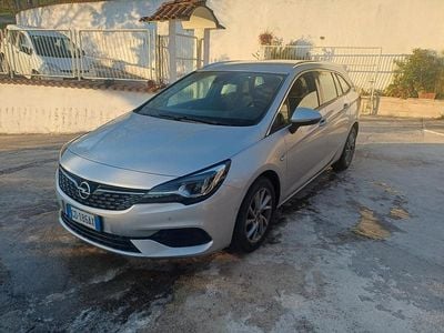 Usata Opel Astra Business Elegance 105 CV (77 kW) 2020 Argento Station wagon