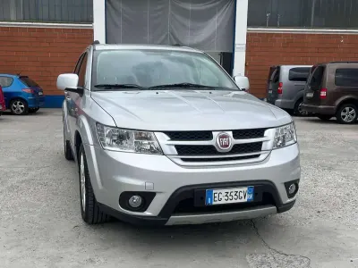 Usata Fiat Freemont Urban 140 CV (102 kW) 2011 Argento SUV
