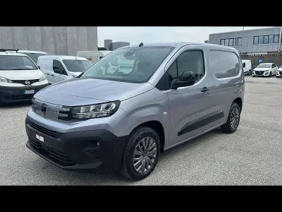 Nuova Peugeot Partner 131 CV (96 kW) 2026 Grigio Monovolume