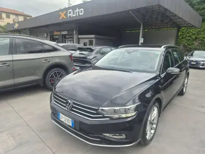 Usata VW Passat Business 150 CV (110 kW) 2023 Nero Station wagon