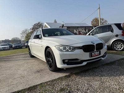 Usata BMW 318 Comfort Edition 143 CV (105 kW) 2012 Bianco Station wagon