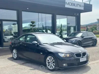 Usata BMW 320 177 CV (130 kW) 2007 Coupé