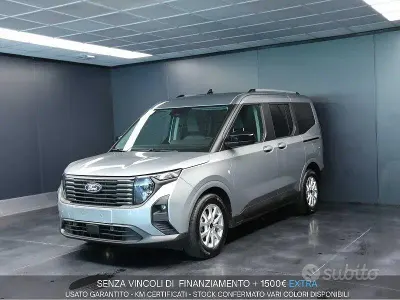 Usata Ford Tourneo Courier Titanium 124 CV (91 kW) 2025 Argento Monovolume