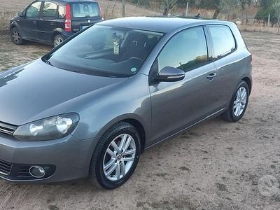 Usata VW Golf Sportsvan 102 CV (75 kW) 2012 Grigio Monovolume