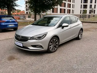 Usata Opel Astra Innovation 110 CV (80 kW) 2017 Grigio Berlina