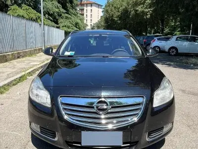 Usata Opel Insignia 160 CV (117 kW) 2011 Bluazzurro Station wagon