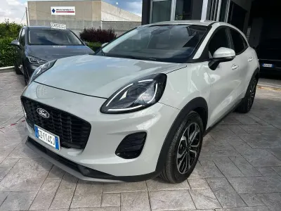 Usata Ford Puma Titanium 125 CV (91 kW) 2025 Verde SUV