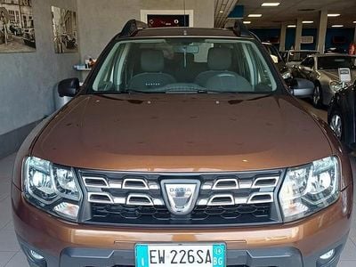 Usata Dacia Duster Lauréate 105 CV (77 kW) 2014 Marrone SUV