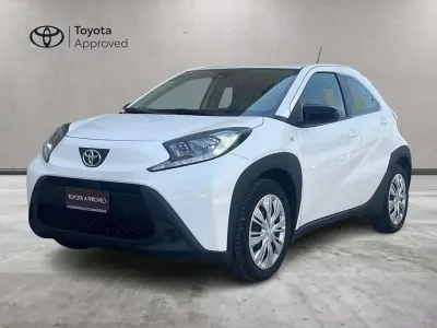 Usata Toyota Aygo X Active 72 CV (52 kW) 2023 Super white SUV