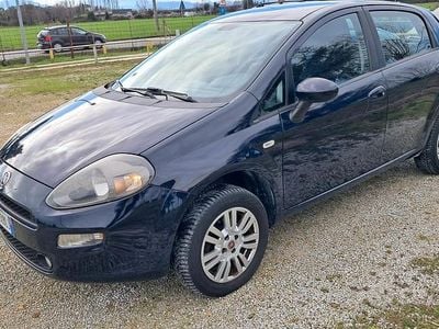 Usata Fiat Punto Street 69 CV (50 kW) 2015 Blu Utilitaria