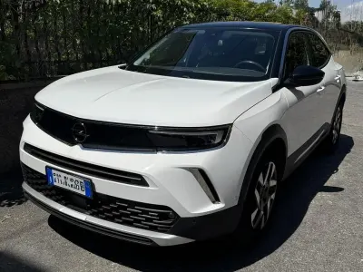 Usata Opel Mokka Elegance 110 CV (80 kW) 2022 Bianco SUV