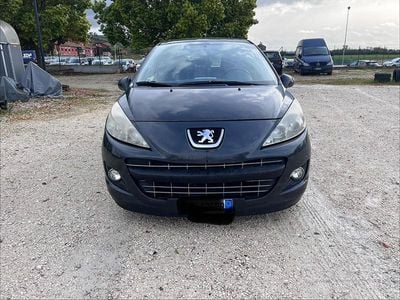 Usata Peugeot 207 Active 70 CV (51 kW) 2011 Nero Berlina