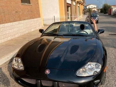 Usata Jaguar XK8 363 CV (266 kW) 1998 Nero Cabrio
