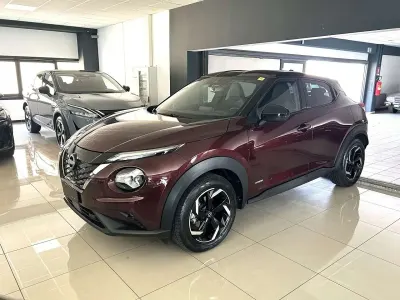 Usata Nissan Juke N-Connecta 143 CV (105 kW) 2023 Burgundy SUV