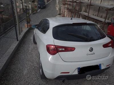 Usata Alfa Romeo Giulietta 120 CV (88 kW) 2011 Bianco Utilitaria