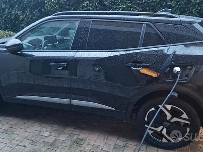 Käytetty Peugeot 2008 114 kW (156 HP) 2025 Musta Katumaasturi