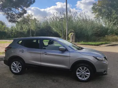 Usata Nissan Qashqai 110 CV (80 kW) 2017 Grigio SUV