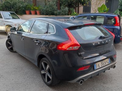 usata Volvo V40 e design 2000