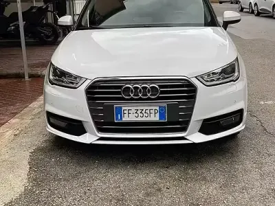 Usata Audi A1 Sportback 90 CV (66 kW) 2016 Bianco Utilitaria