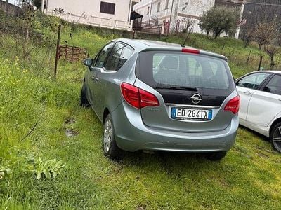 Usata Opel Meriva 100 CV (73 kW) 2010 Monovolume