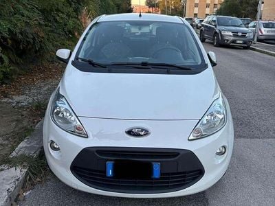 Usata Ford Ka 73 CV (53 kW) 2016 Bianco Berlina