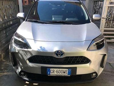 Begagnad Toyota Yaris Cross Trend 92 HK (67 kW) 2023 Silver SUV