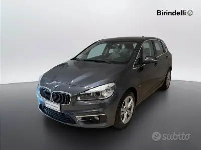 Usata BMW 218 Active Tourer Luxury Line 150 CV (110 kW) 2017 Mineral grau metallizzato Monovolume