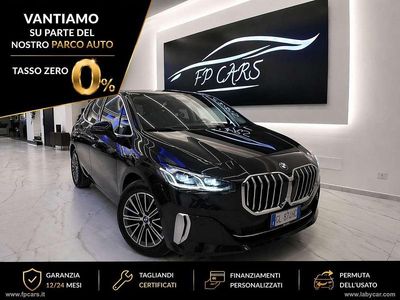 Begagnad BMW 218 Luxury Line 150 HK (110 kW) 2023 Svart Kombi