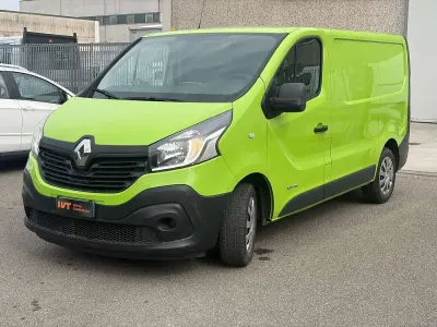 Usata Renault Trafic 125 CV (91 kW) 2017 Verde Monovolume