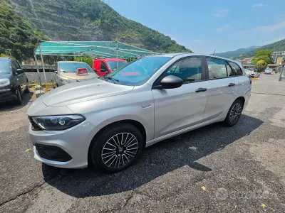 Usata Fiat Tipo Sport 131 CV (96 kW) 2021 Grigio Berlina