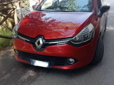 Usata Renault Clio IV Dynamique 75 CV (55 kW) 2013 Berlina