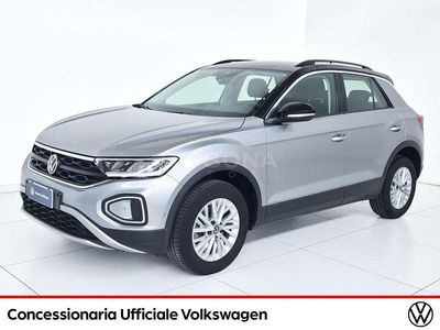 Usata VW T-Roc Life 150 CV (110 kW) 2023 Pyrit silver / nero SUV