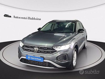 Usata VW T-Roc Life 150 CV (110 kW) 2024 Grigio SUV