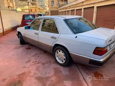 Usata Mercedes E230 1997 Grigio Berlina