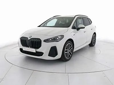 Usata BMW 230e Active Tourer M Sport 150 CV (110 kW) 2023 Alpin white Monovolume