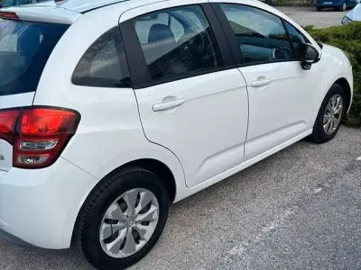 Usata Citroën C3 Attraction 60 CV (44 kW) 2012 Bianco Berlina