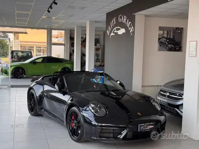 Usata Porsche 911 Carrera 4 GTS 480 CV (353 kW) 2022 Nero Cabrio