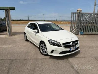 Usata Mercedes A200 136 CV (100 kW) 2017 Bianco Berlina