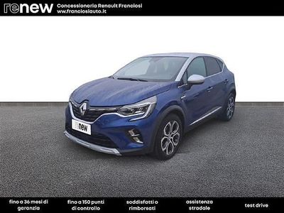 Usata Renault Captur Techno 140 CV (102 kW) 2022 Blu scuro SUV