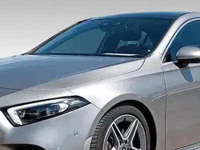 Usata Mercedes A180 Edition 116 CV (85 kW) 2021 Blu Utilitaria