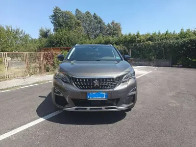 Usata Peugeot 3008 Allure 131 CV (96 kW) 2018 Verde SUV