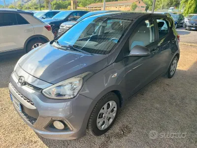 Usata Hyundai i10 66 CV (48 kW) 2016 Nero Utilitaria
